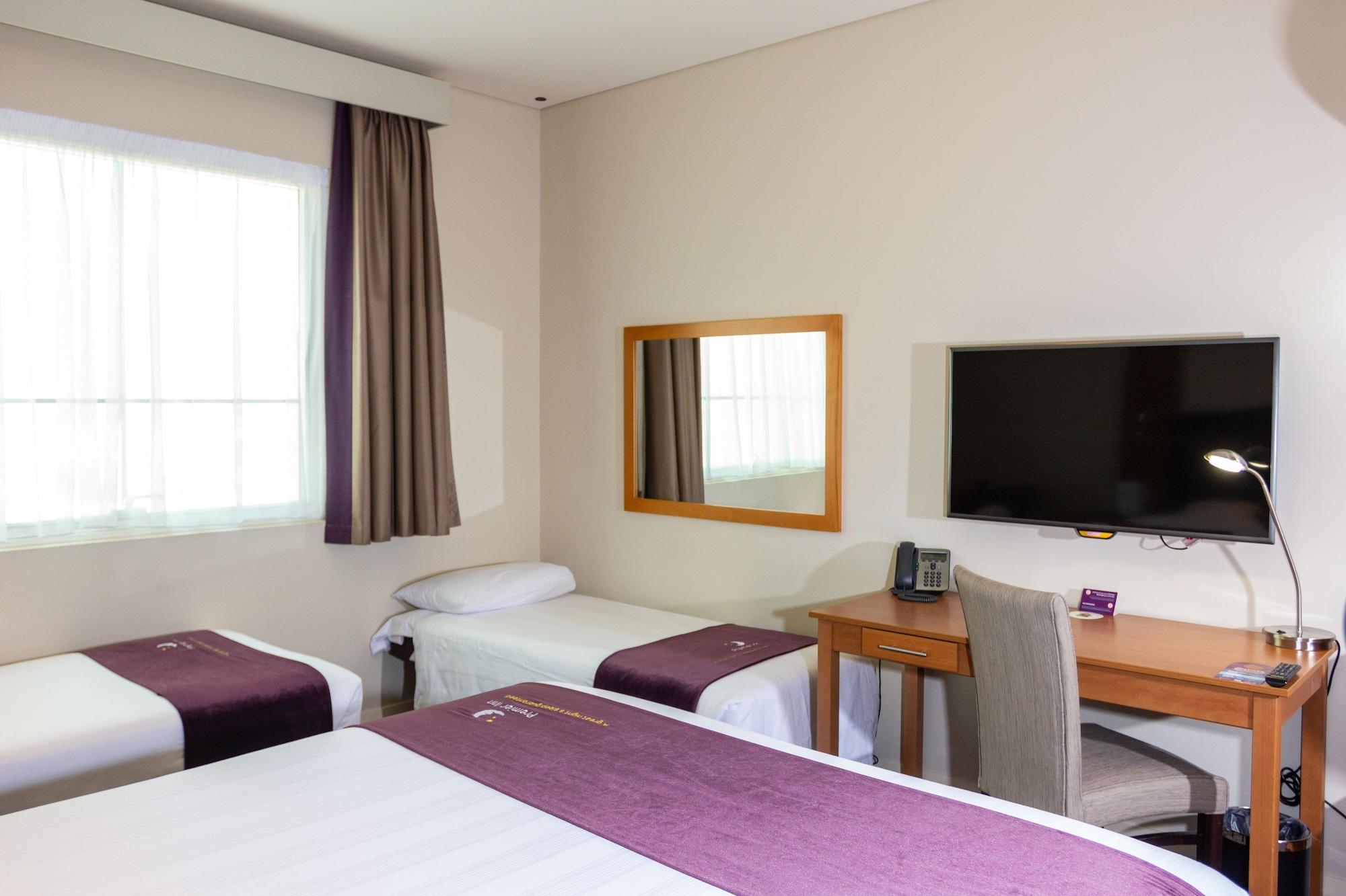 Premier Inn Dubai Silicon Oasis Екстериор снимка