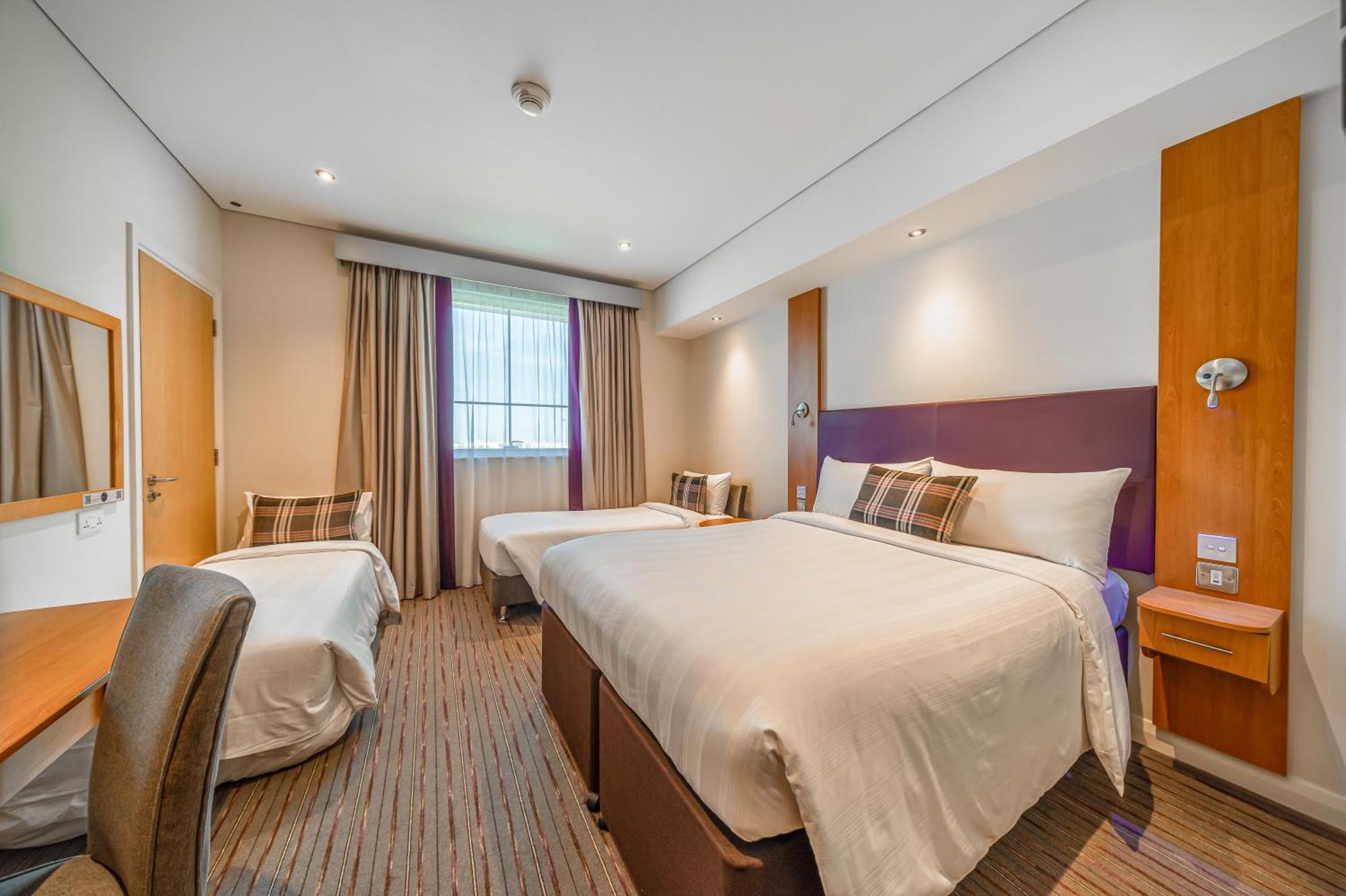 Premier Inn Dubai Silicon Oasis Екстериор снимка